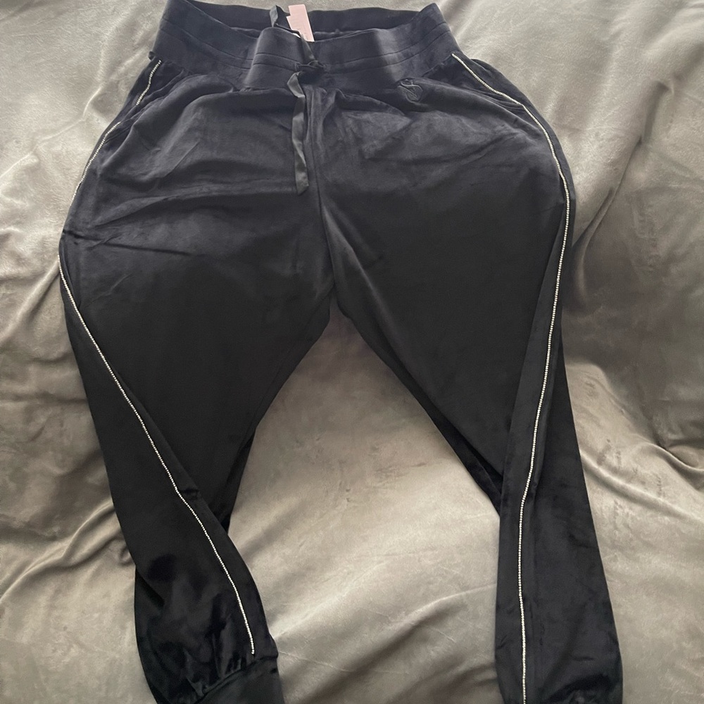 Victoria Secret Diamant inset Velour Jogger Size M